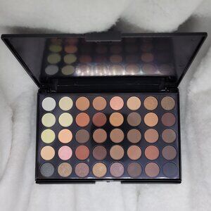 40 Color | Vibrant Earth | Eyeshadow Palette